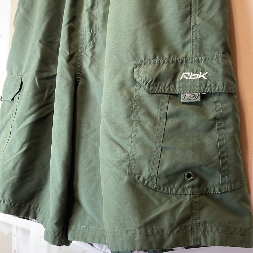 Reebok Men’s Mesh Lined Swimwear Shorts Size Large - Picture 2 of 6